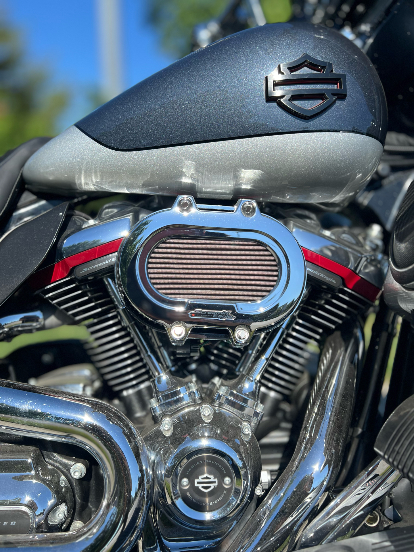 2019 Harley-Davidson CVO™ Street Glide® in Franklin, Tennessee - Photo 2