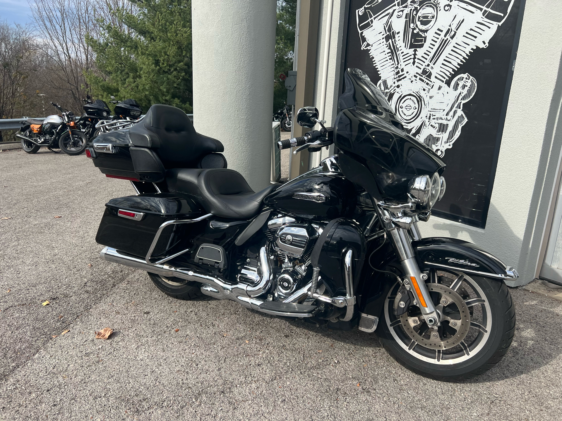 2018 Harley-Davidson Electra Glide® Ultra Classic® in Franklin, Tennessee - Photo 4