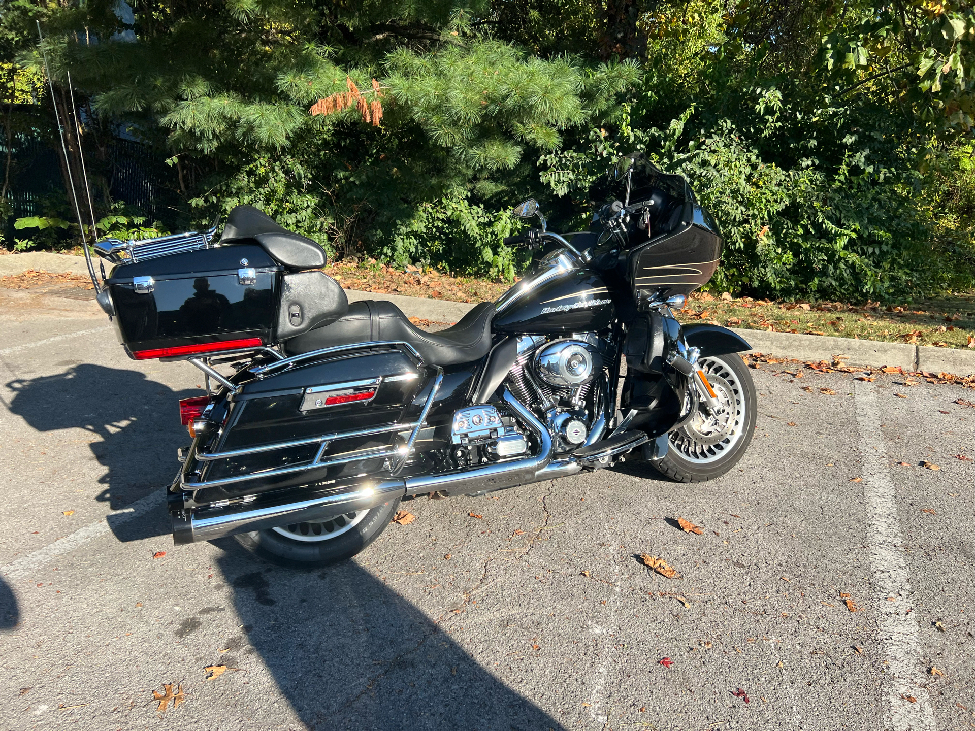 2013 Harley-Davidson Road Glide® Ultra in Franklin, Tennessee - Photo 10