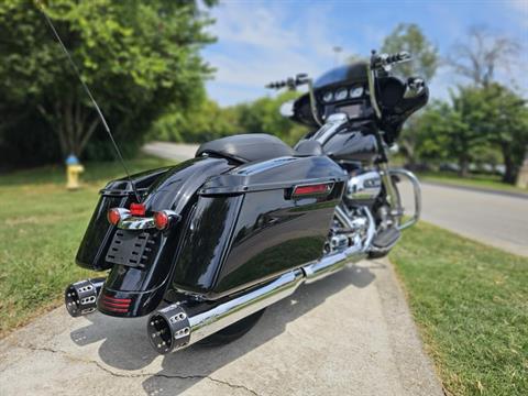 2017 Harley-Davidson Street Glide® Special in Franklin, Tennessee - Photo 2