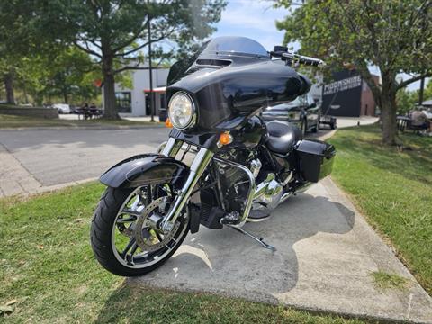 2017 Harley-Davidson Street Glide® Special in Franklin, Tennessee - Photo 5