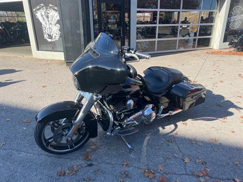 2015 Harley-Davidson Street Glide® in Franklin, Tennessee - Photo 3