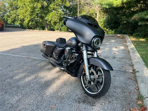 2017 Harley-Davidson Street Glide® Special in Franklin, Tennessee - Photo 4