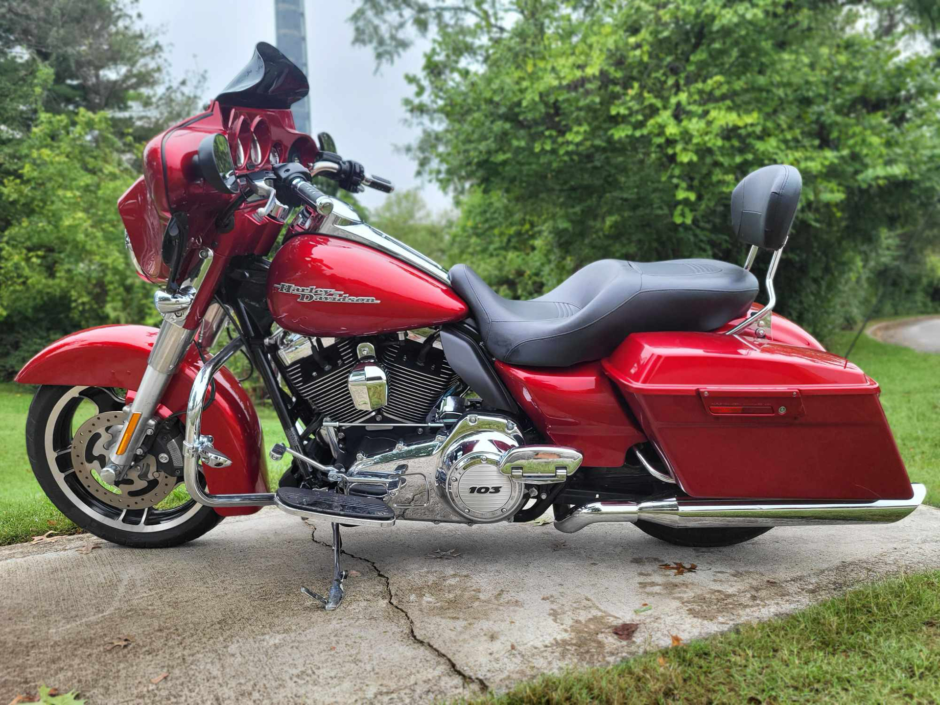 2012 Harley-Davidson Street Glide® in Franklin, Tennessee - Photo 10