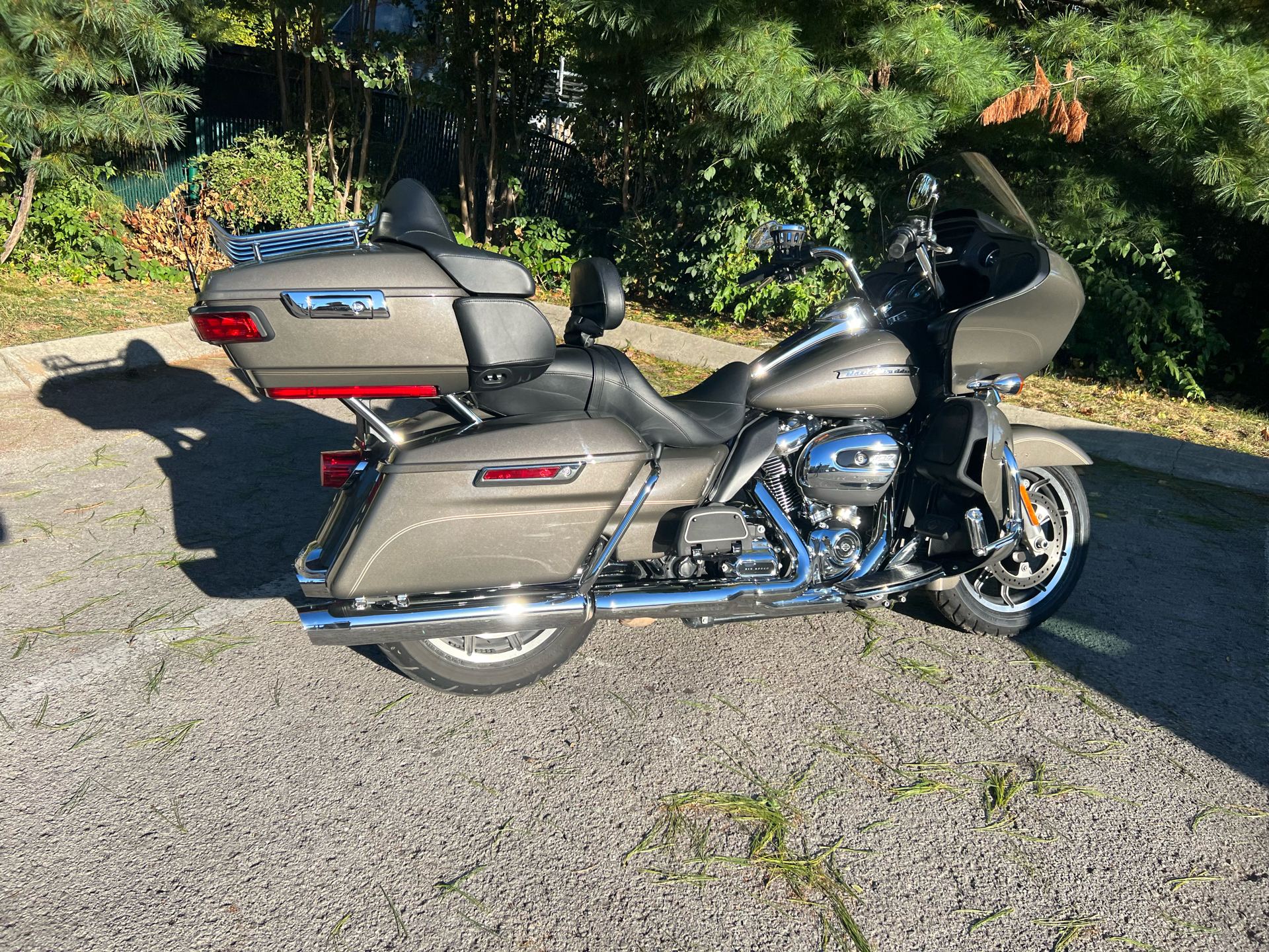 2018 Harley-Davidson Road Glide® Ultra in Franklin, Tennessee - Photo 9