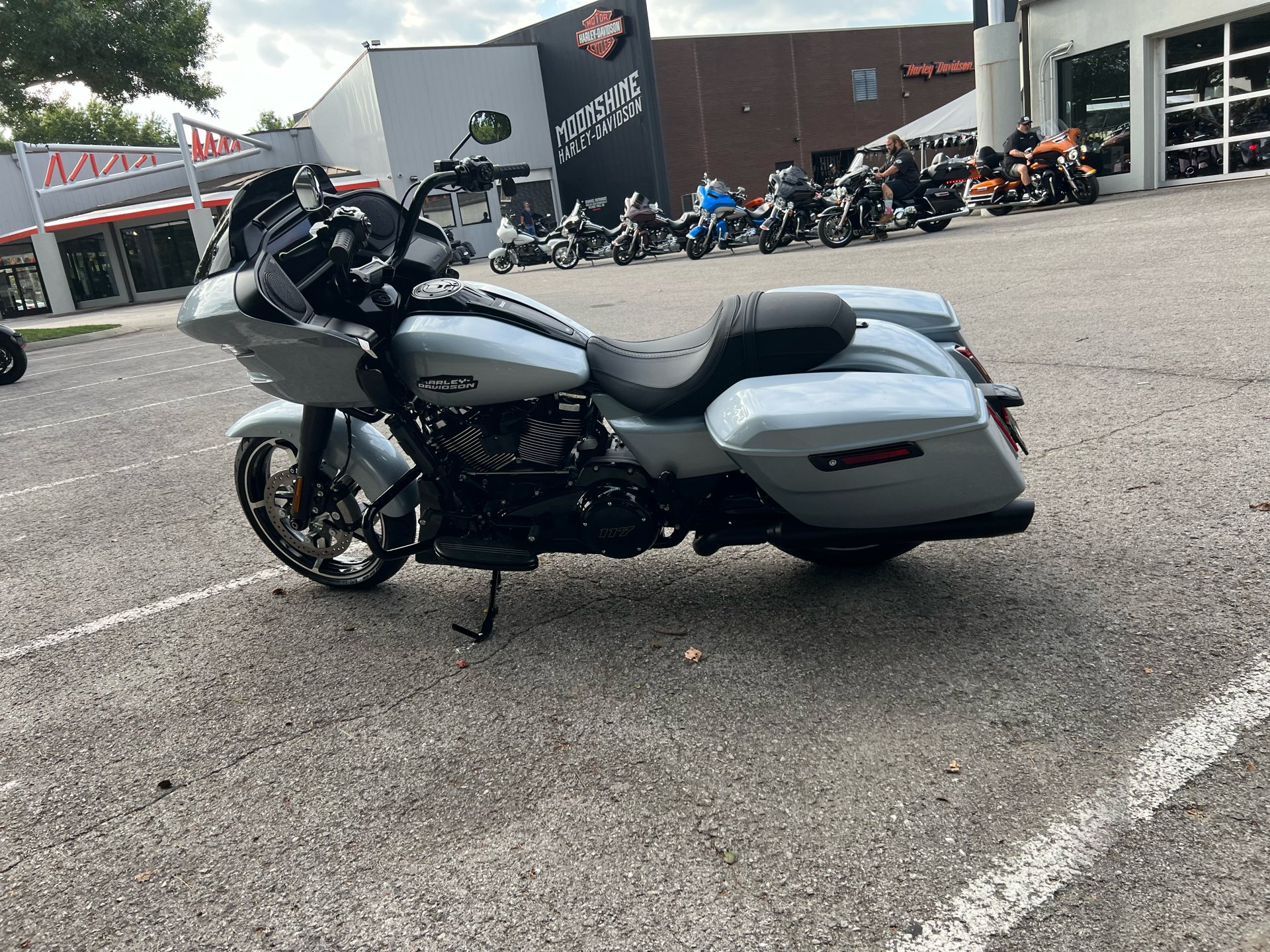 2024 Harley-Davidson Road Glide® in Franklin, Tennessee - Photo 19