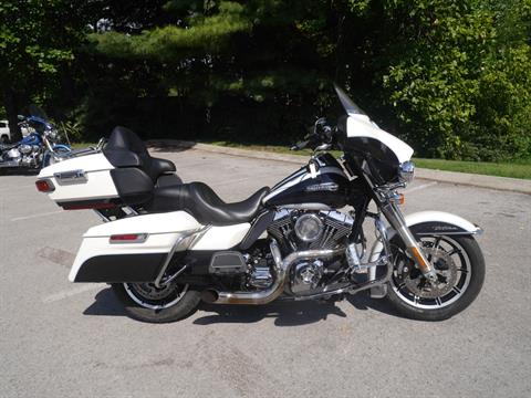 2014 Harley-Davidson Electra Glide® Ultra Classic® in Franklin, Tennessee - Photo 2