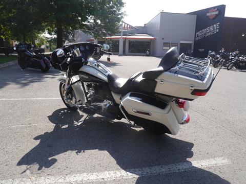2014 Harley-Davidson Electra Glide® Ultra Classic® in Franklin, Tennessee - Photo 17