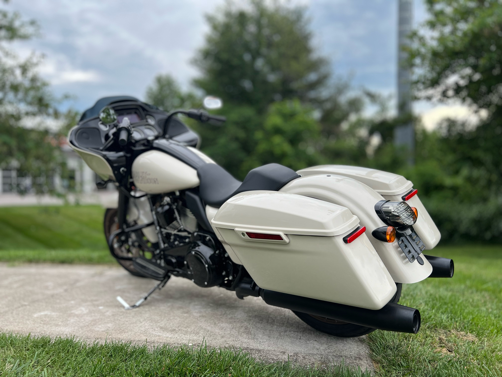 2023 Harley-Davidson Road Glide® ST in Franklin, Tennessee - Photo 25