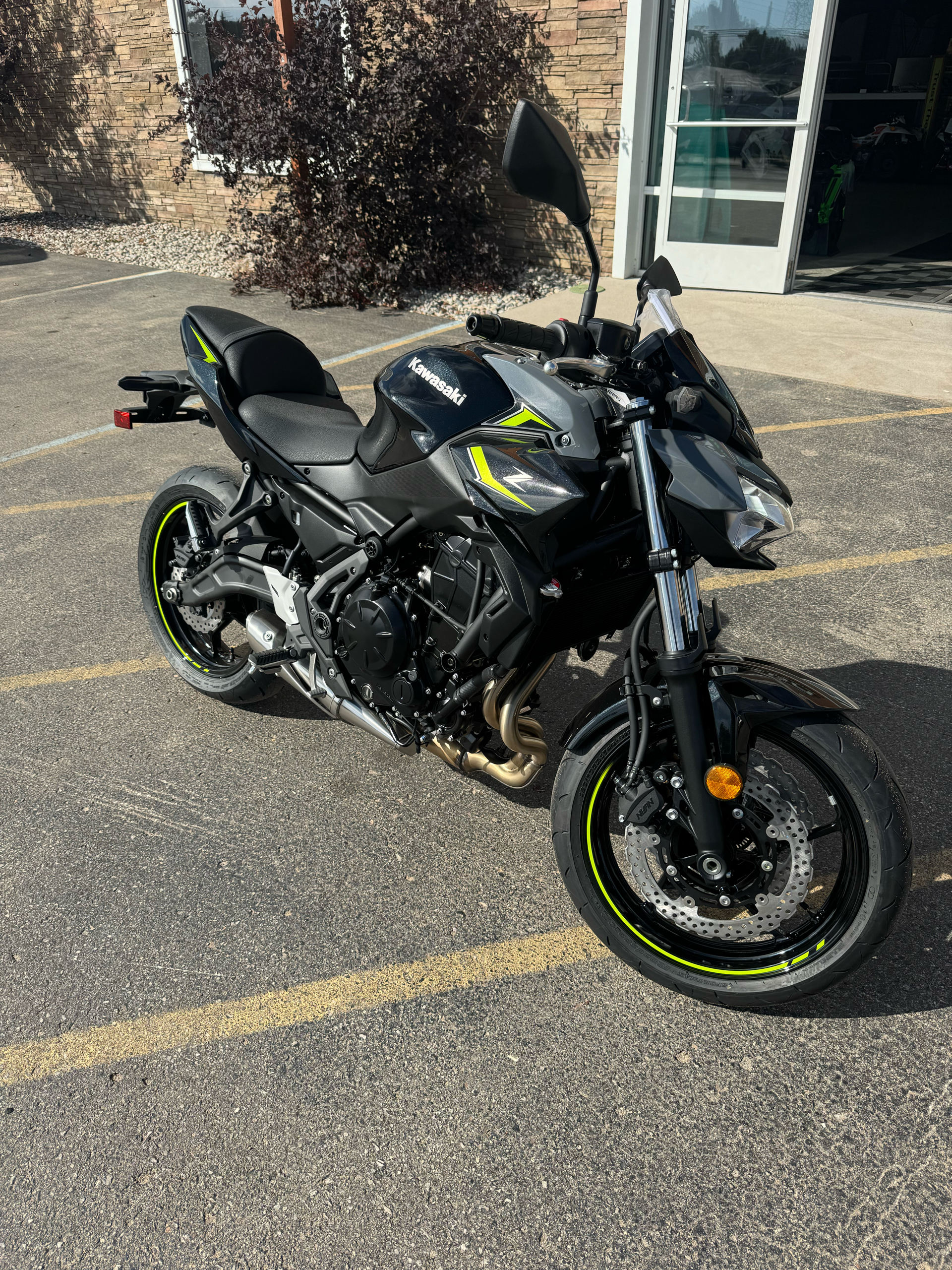 2024 Kawasaki Z650 in Gaylord, Michigan - Photo 2