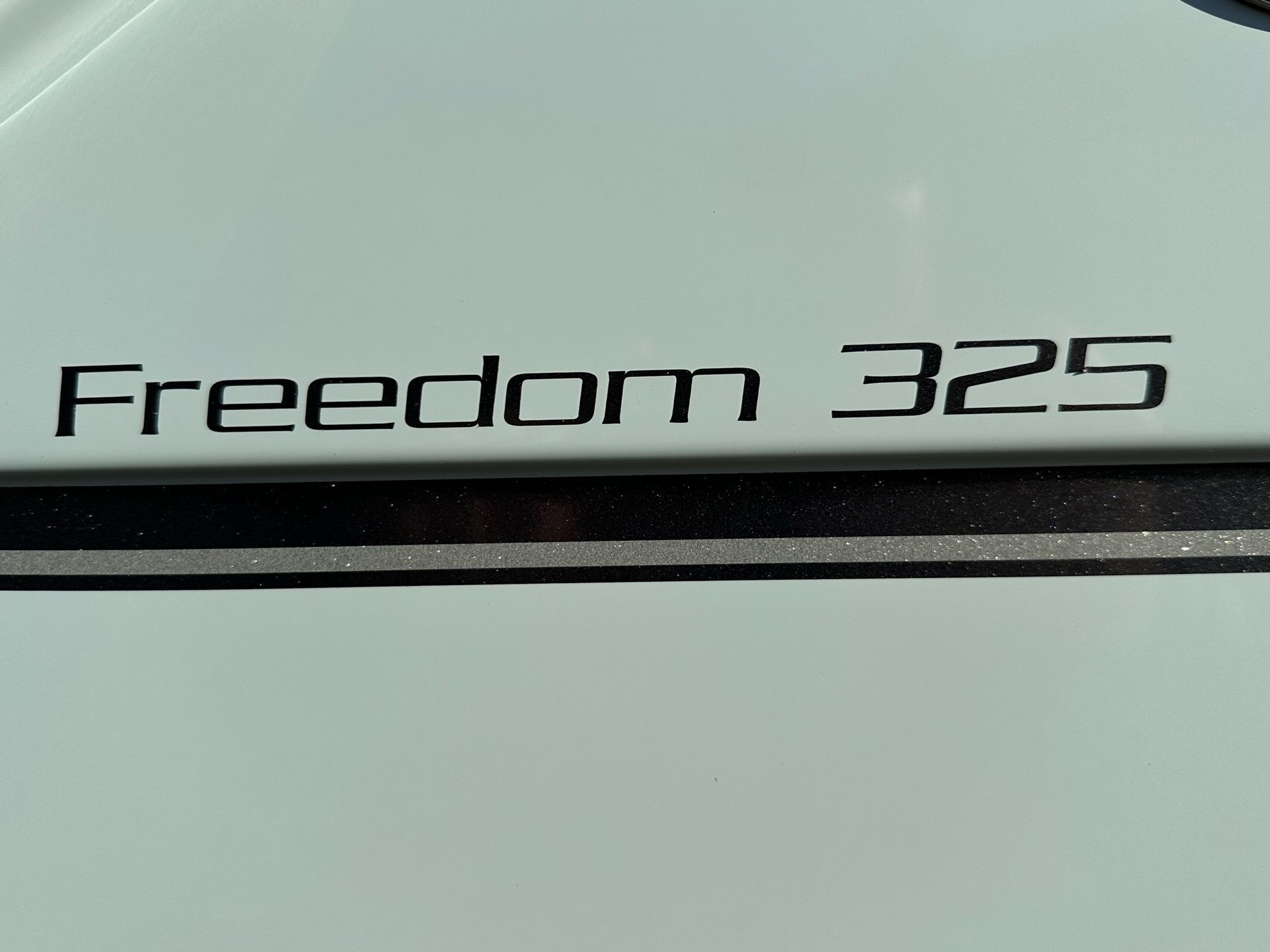 2024 Grady-White Freedom 325 in Gaylord, Michigan - Photo 12