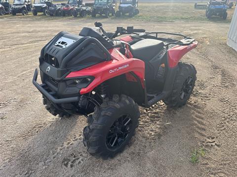 2024 Can-Am Outlander X MR 700 in Valentine, Nebraska - Photo 3