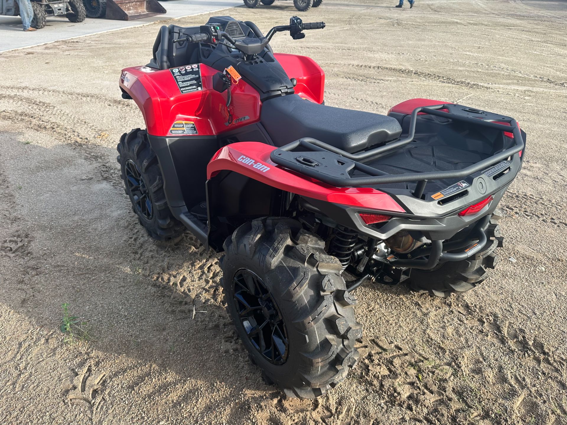 2024 Can-Am Outlander X MR 700 in Valentine, Nebraska - Photo 5