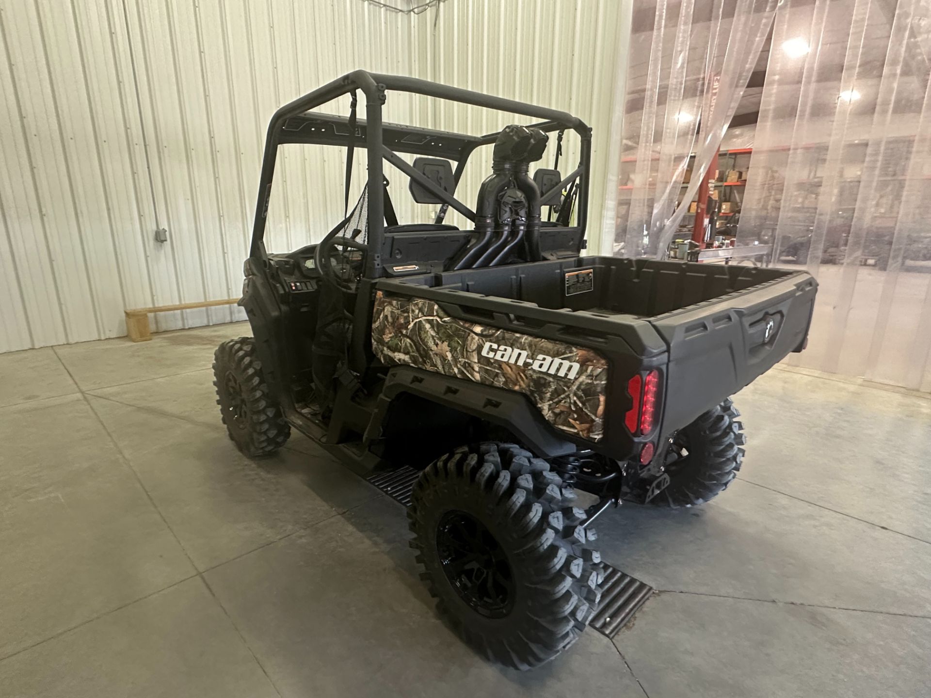 2024 Can-Am Defender X MR in Valentine, Nebraska - Photo 3