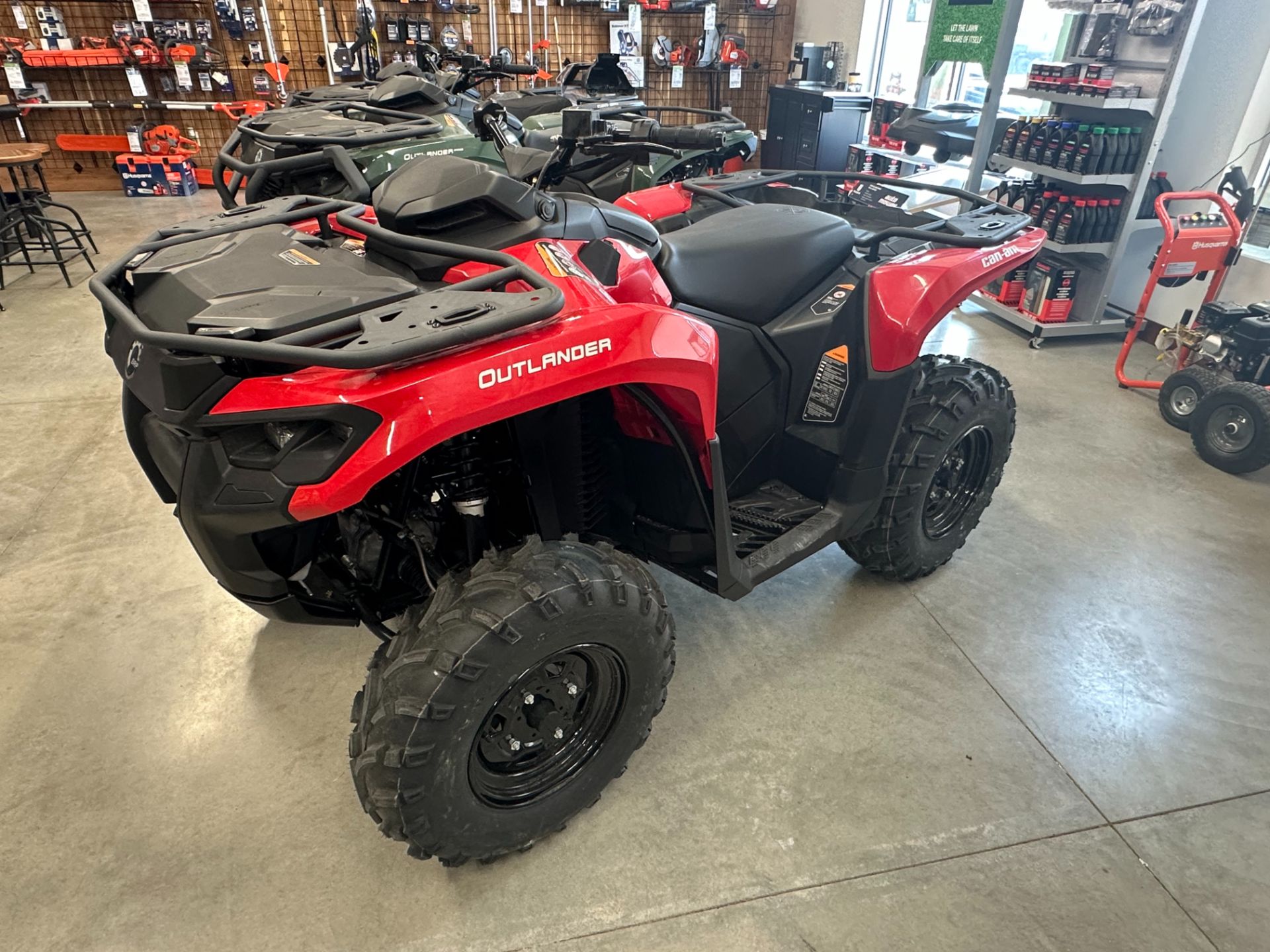 2024 Can-Am Outlander DPS 700 in Valentine, Nebraska - Photo 1