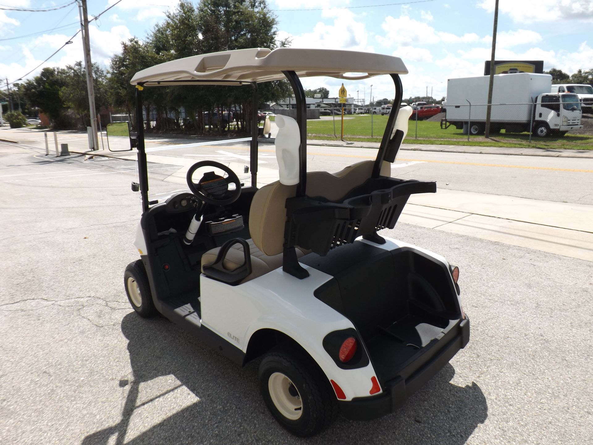 2023 E-Z-GO Freedom RXV ELiTE 2.2 Single Pack with Light World Charger in Lakeland, Florida - Photo 5