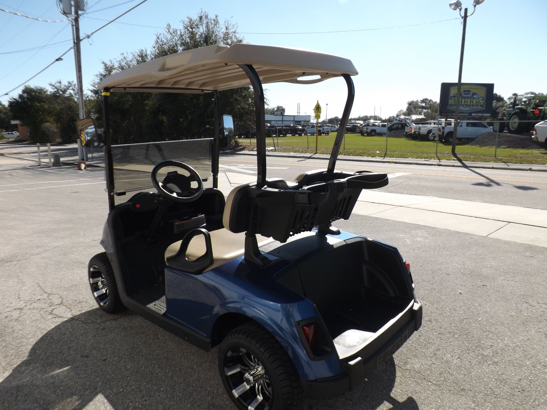 2017 E-Z-GO Golf RXV Electric in Lakeland, Florida - Photo 5