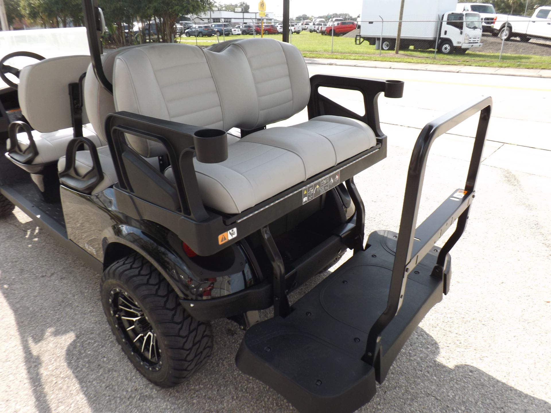 2023 E-Z-GO Express L6 ELiTE 4.2 Twin Pack with World Charger in Lakeland, Florida - Photo 17