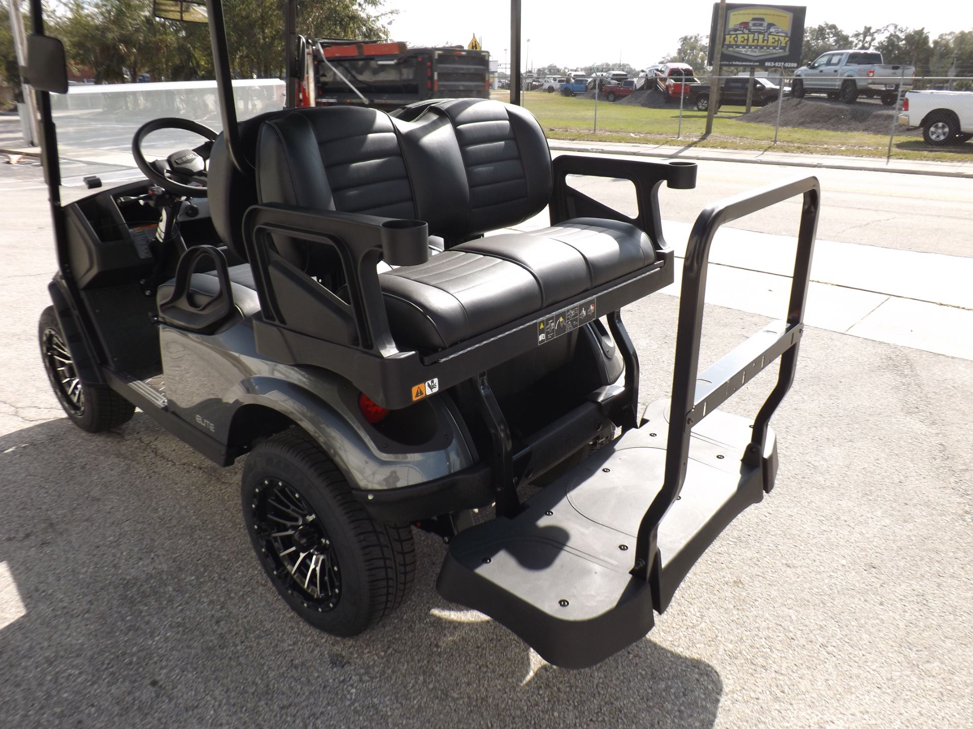 2023 E-Z-GO Express S4 ELiTE 2.2 Single Pack with Light World Charger in Lakeland, Florida - Photo 15