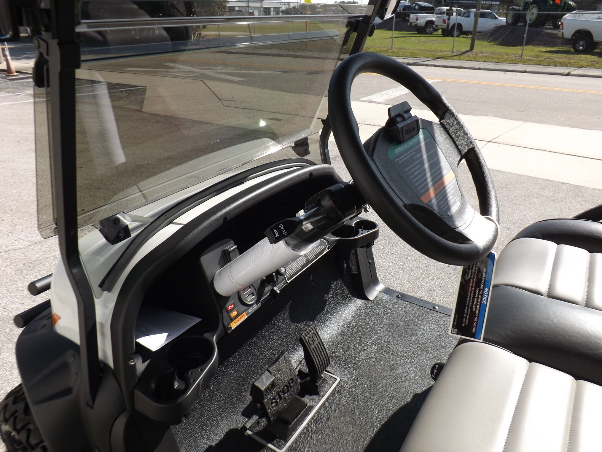 2022 Club Car Onward Lifted 6 Passenger Gas in Lakeland, Florida - Photo 7