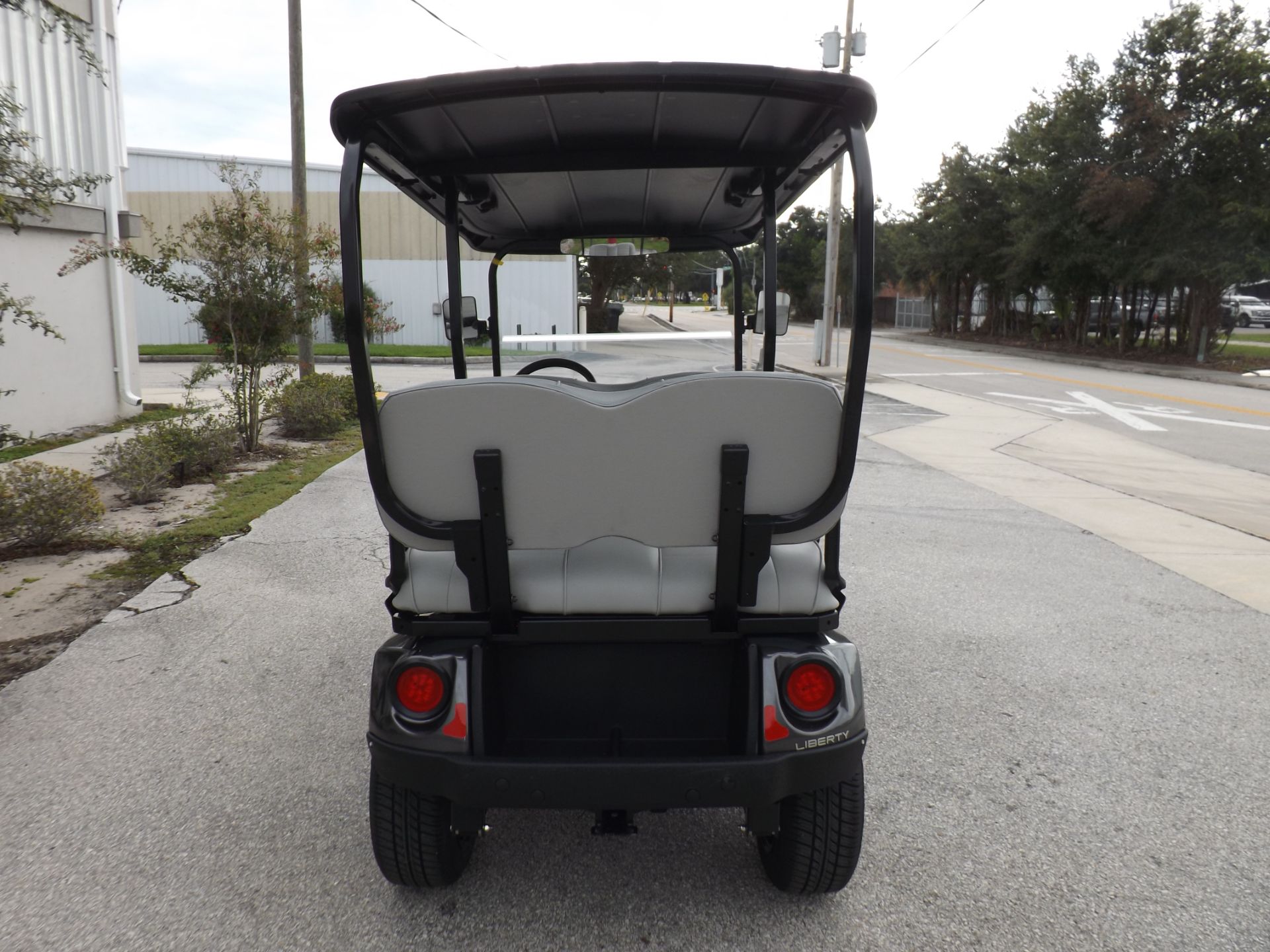 2023 E-Z-GO Liberty ELiTE 2.2 Single Pack with Light World Charger in Lakeland, Florida - Photo 4