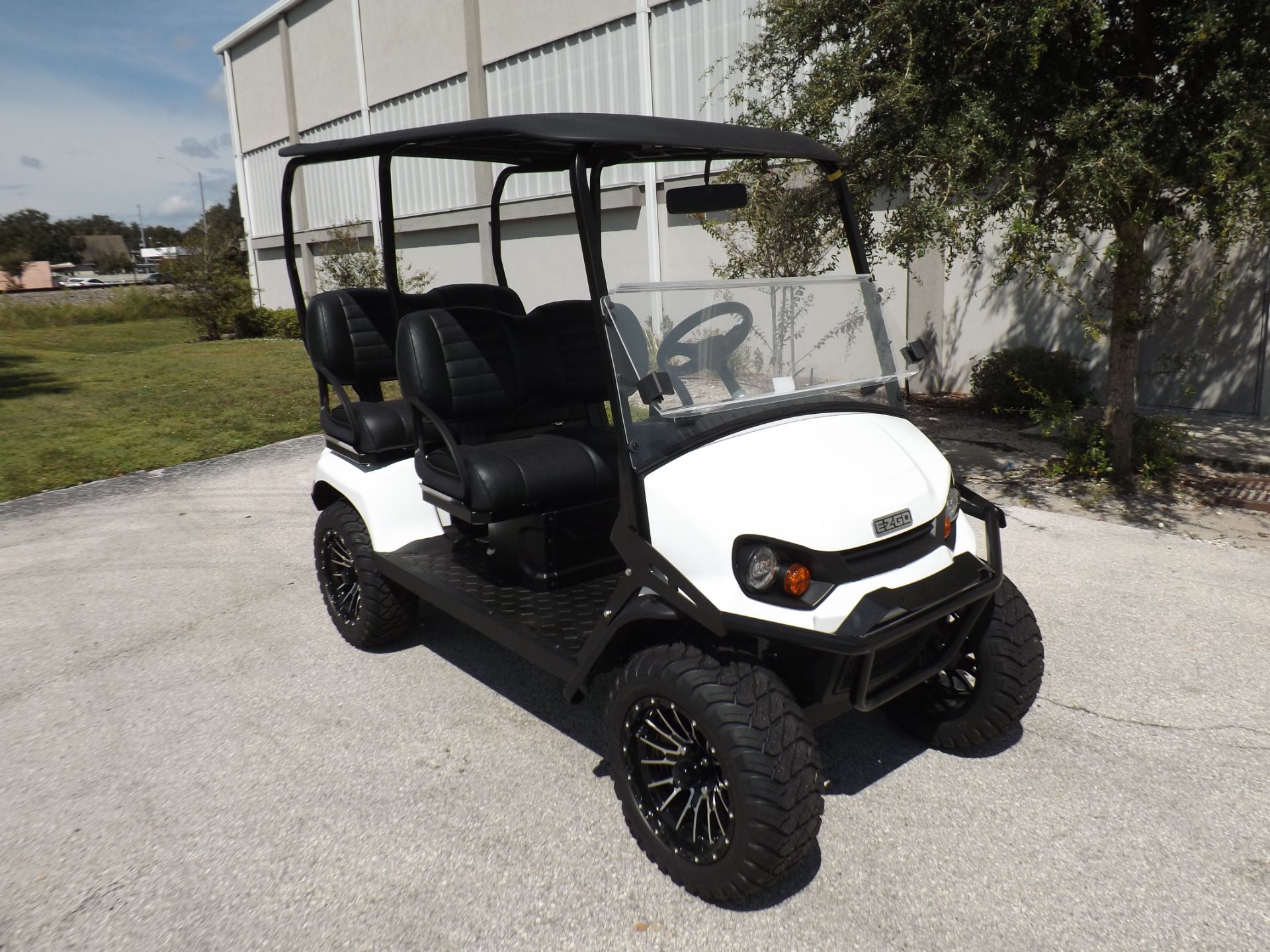 2023 E-Z-GO Liberty ELiTE 2.2 Single Pack with Light World Charger in Lakeland, Florida - Photo 1