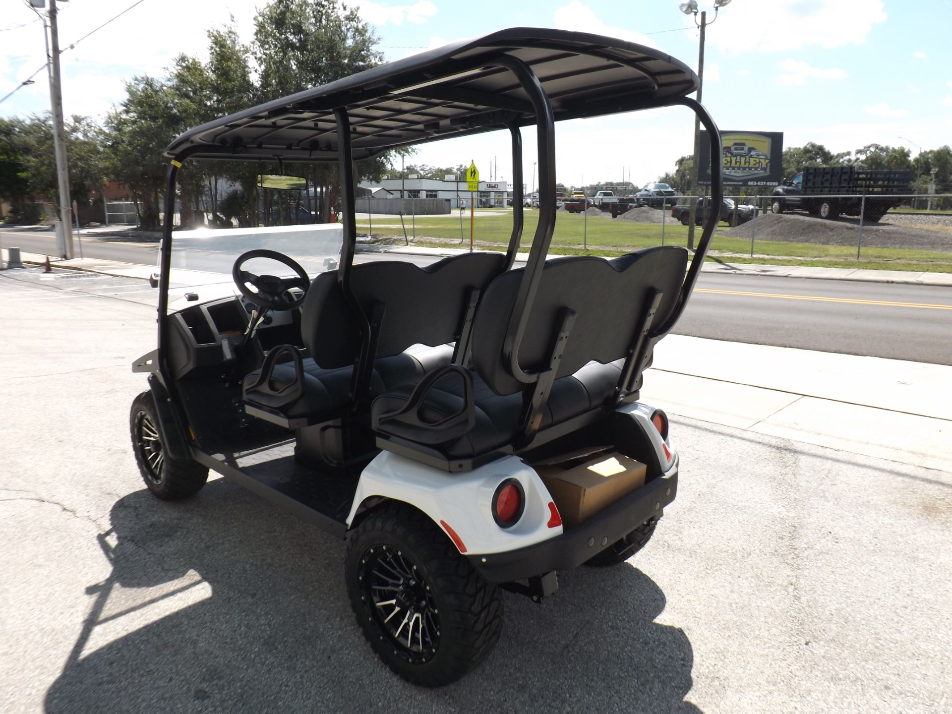 2023 E-Z-GO Liberty ELiTE 2.2 Single Pack with Light World Charger in Lakeland, Florida - Photo 5