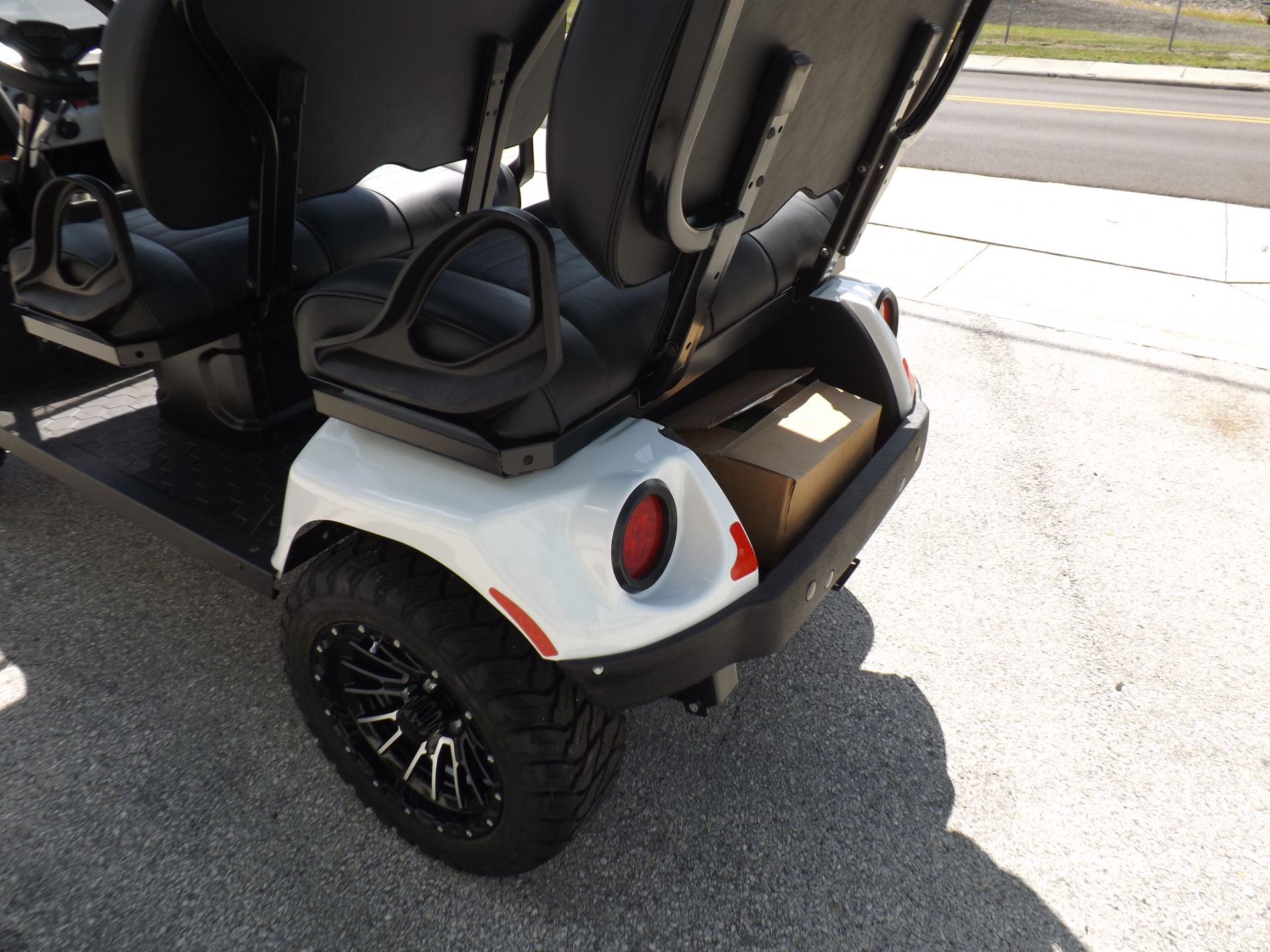 2023 E-Z-GO Liberty ELiTE 2.2 Single Pack with Light World Charger in Lakeland, Florida - Photo 15