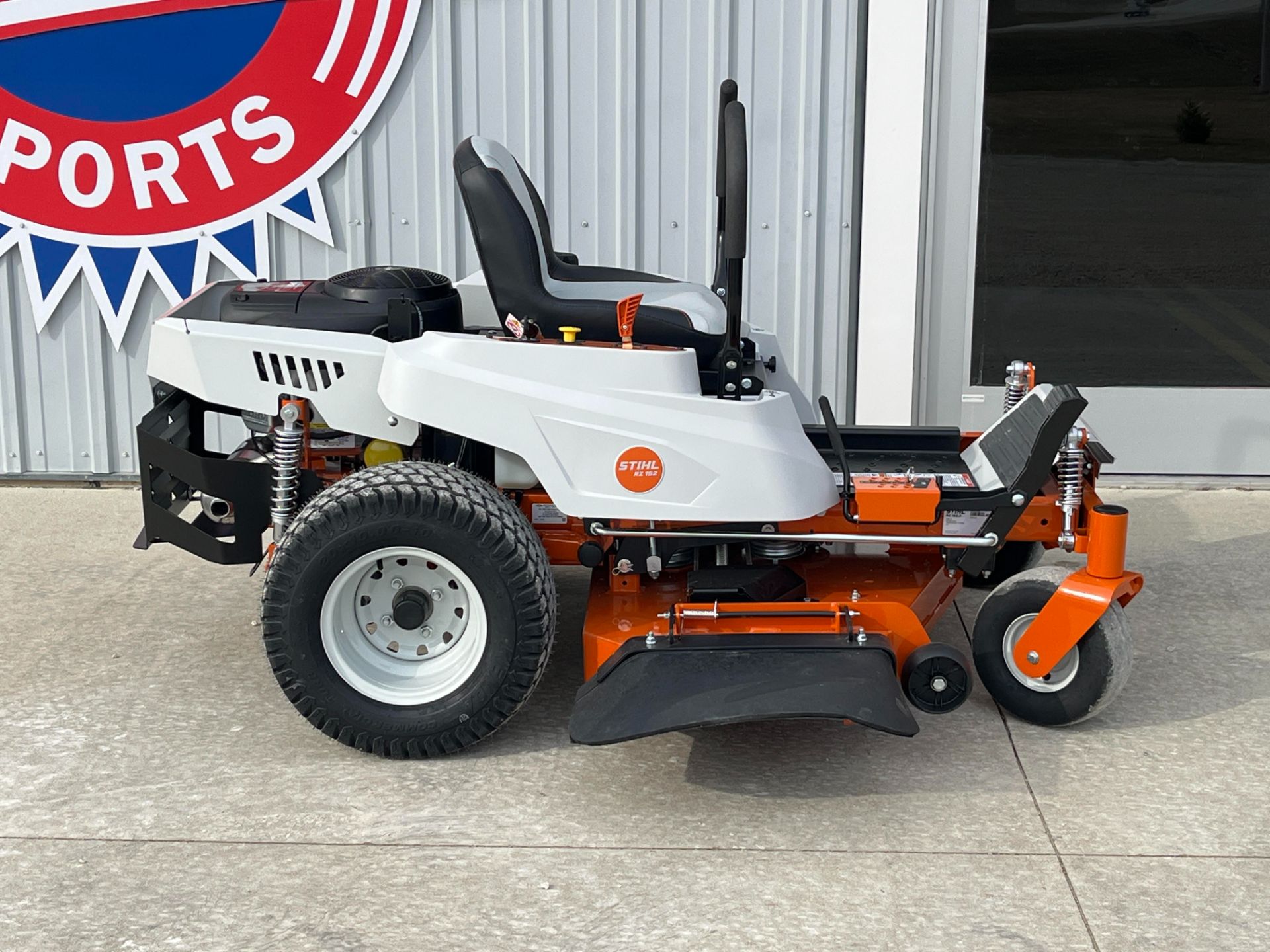 2024 Stihl RZ 152 52 in. Briggs & Stratton 25 hp in Calmar, Iowa - Photo 9