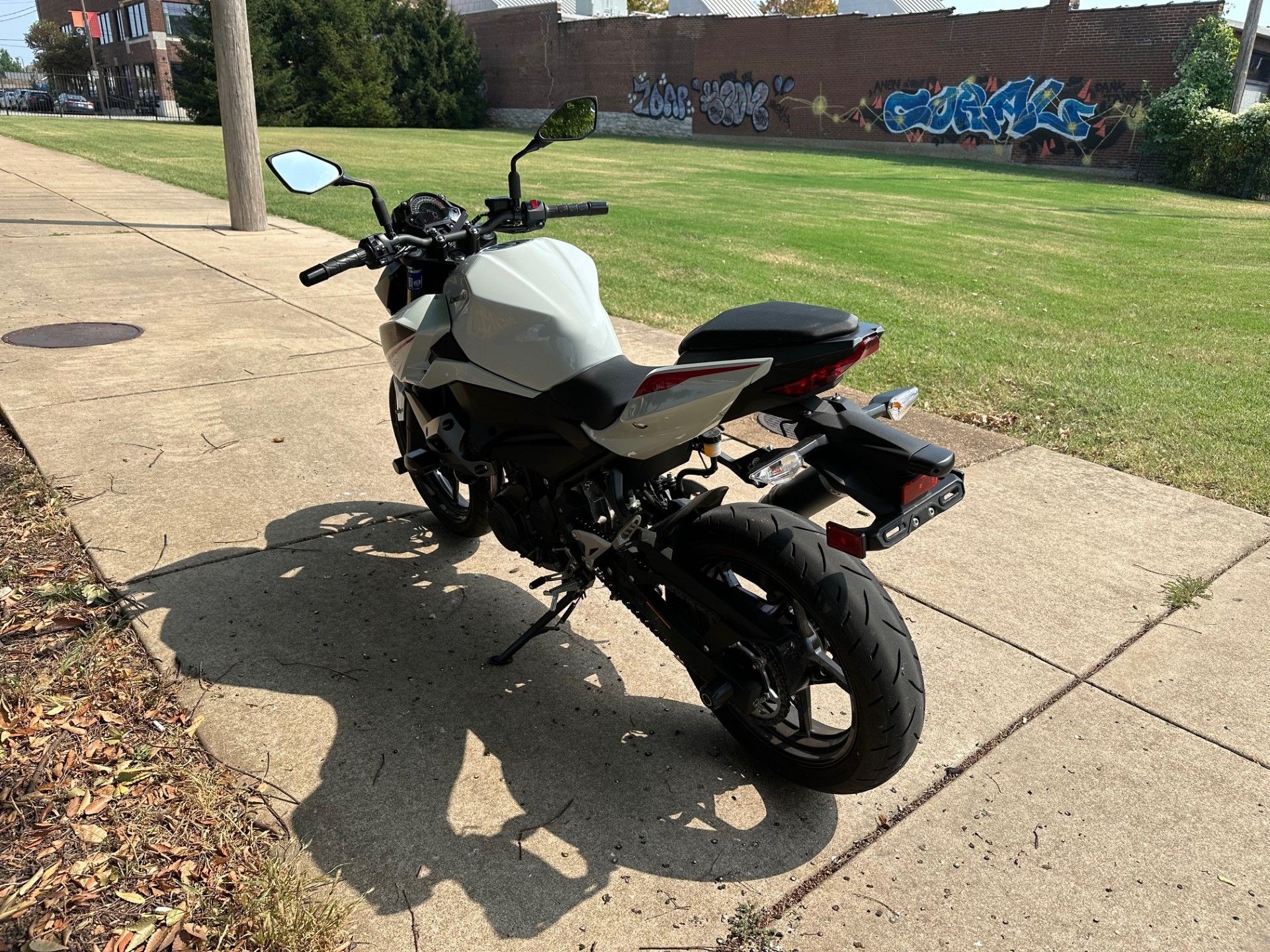 2023 Kawasaki Z400 ABS in Saint Louis, Missouri - Photo 6