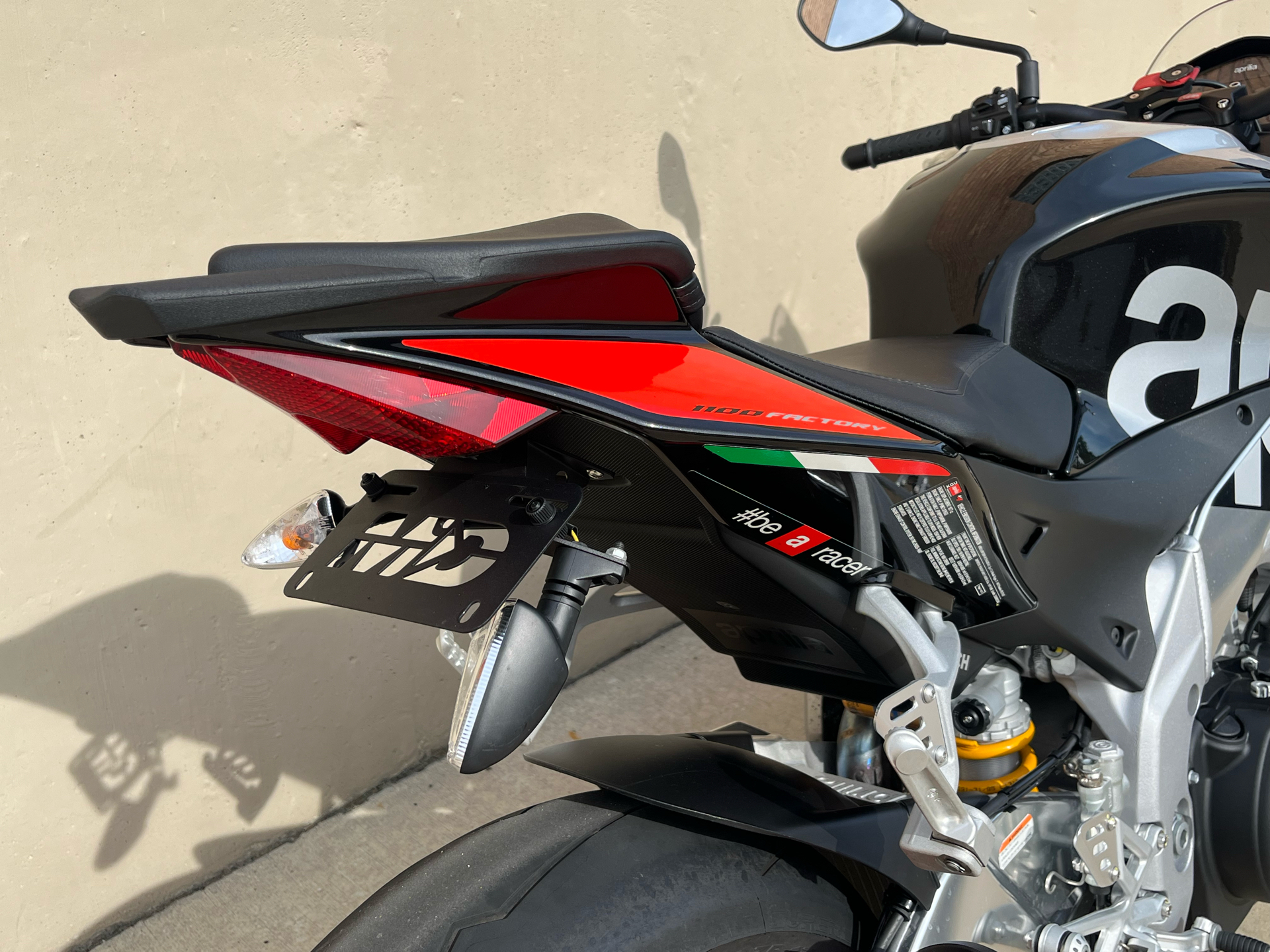 2018 Aprilia Tuono V4 Factory 1100 ABS in Roselle, Illinois - Photo 9