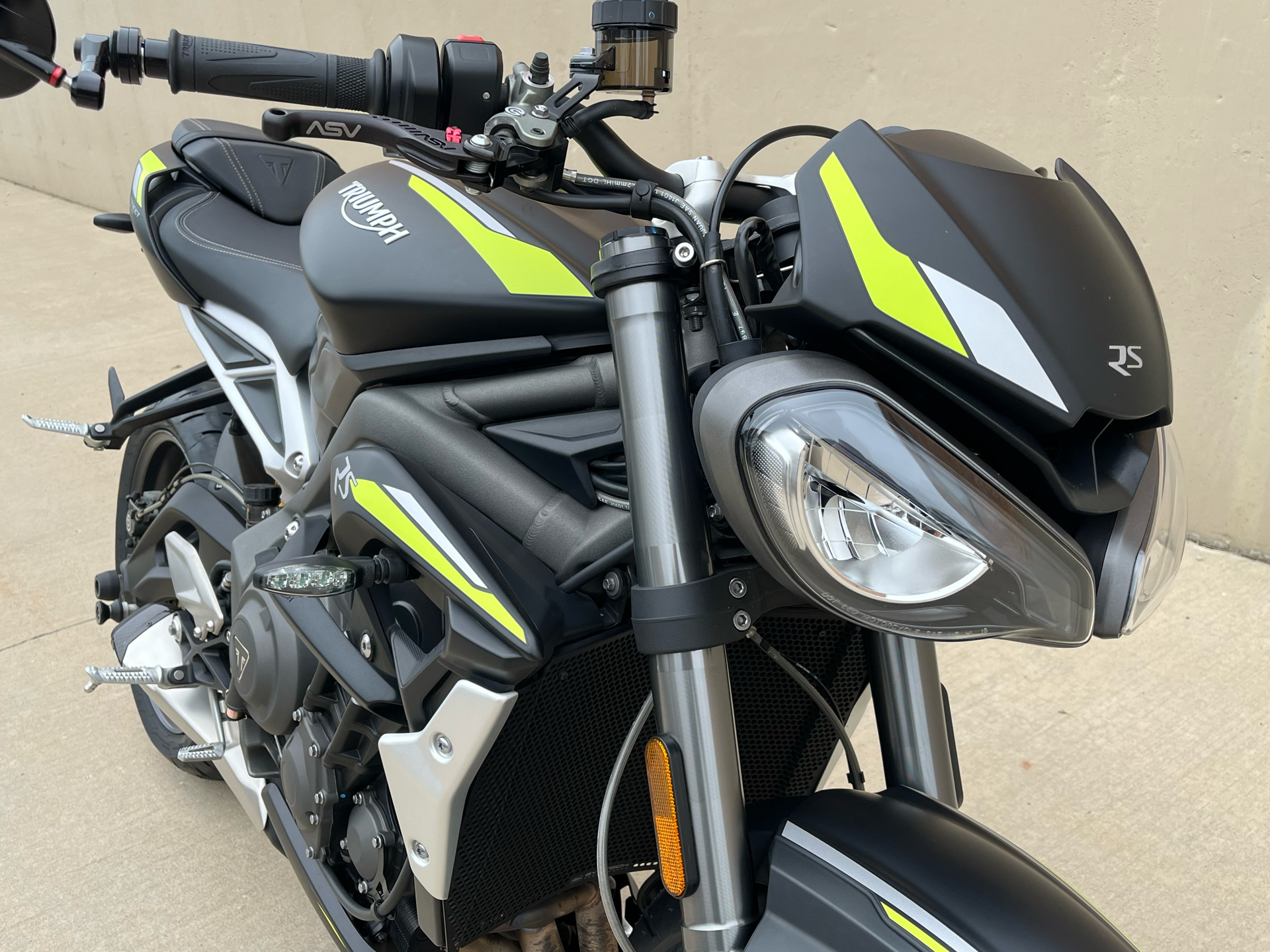2021 Triumph Street Triple RS in Roselle, Illinois - Photo 4