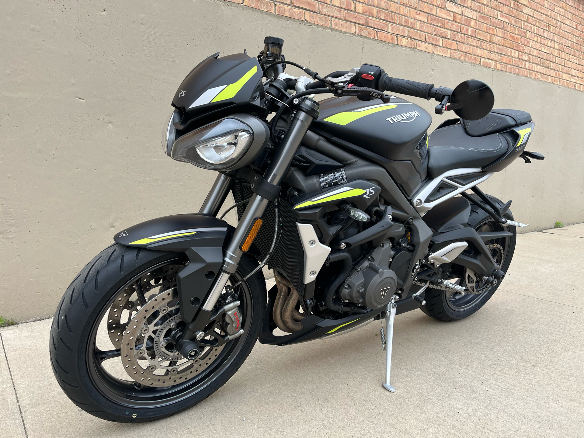 2021 Triumph Street Triple RS in Roselle, Illinois - Photo 18