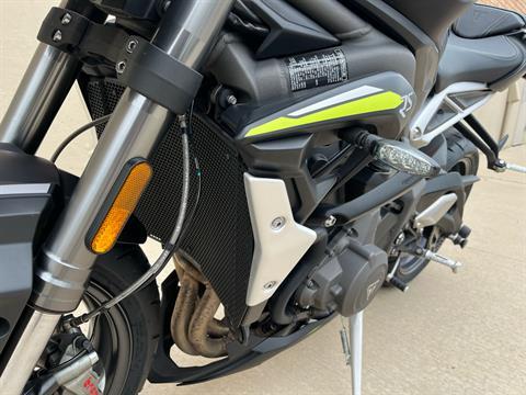 2021 Triumph Street Triple RS in Roselle, Illinois - Photo 26