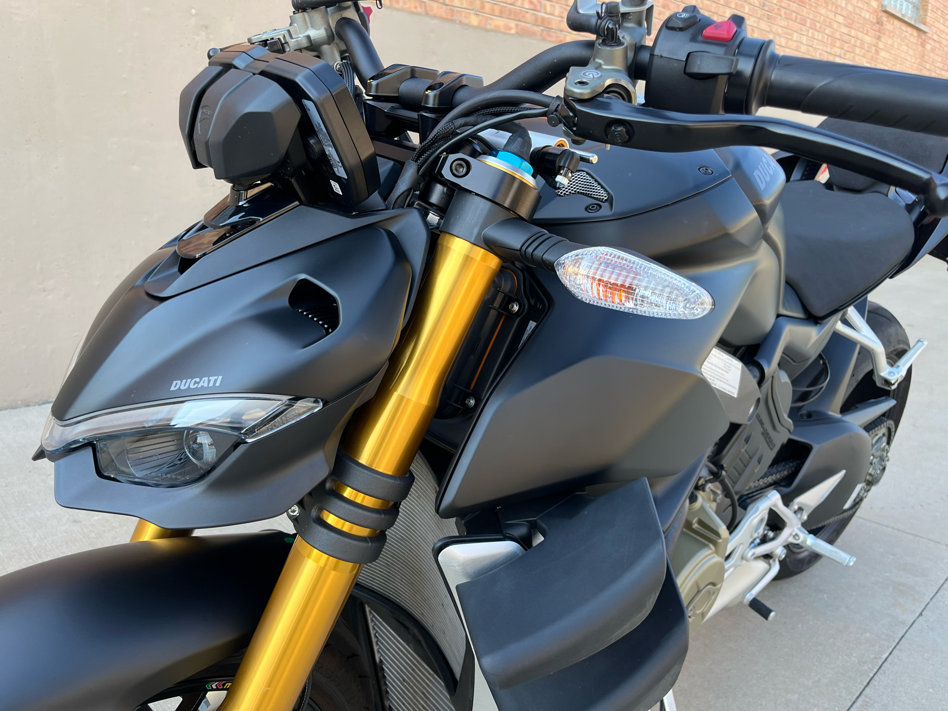 2022 Ducati Streetfighter V4 S in Roselle, Illinois - Photo 18