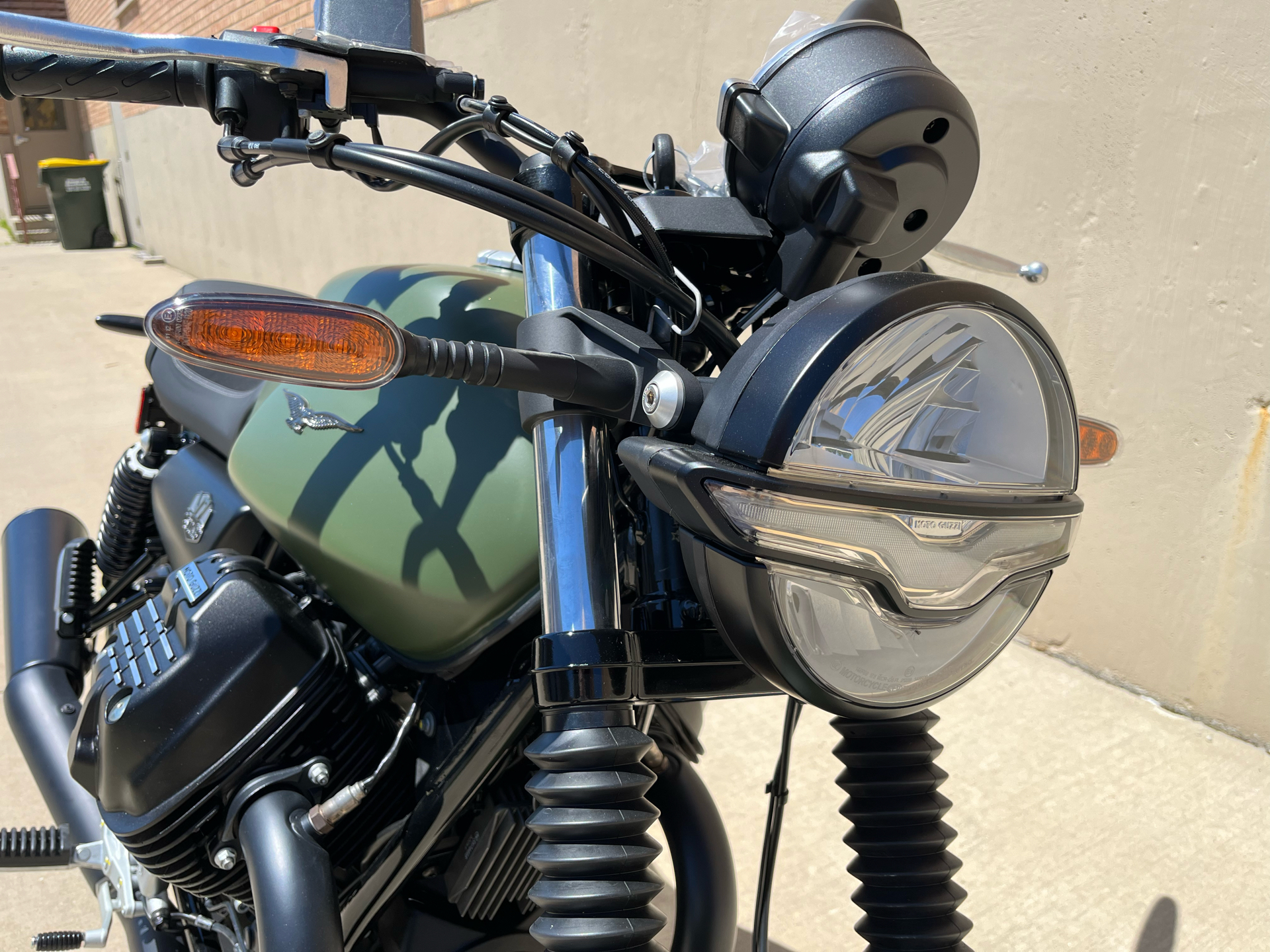 2024 Moto Guzzi V7 Stone in Roselle, Illinois - Photo 5