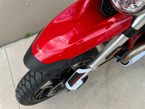 2022 Moto Guzzi V85 TT Adventure E5 in Roselle, Illinois - Photo 12