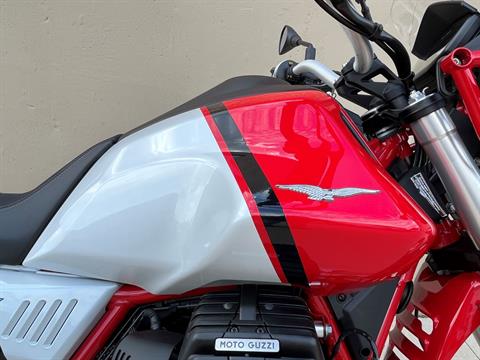 2022 Moto Guzzi V85 TT Adventure E5 in Roselle, Illinois - Photo 8