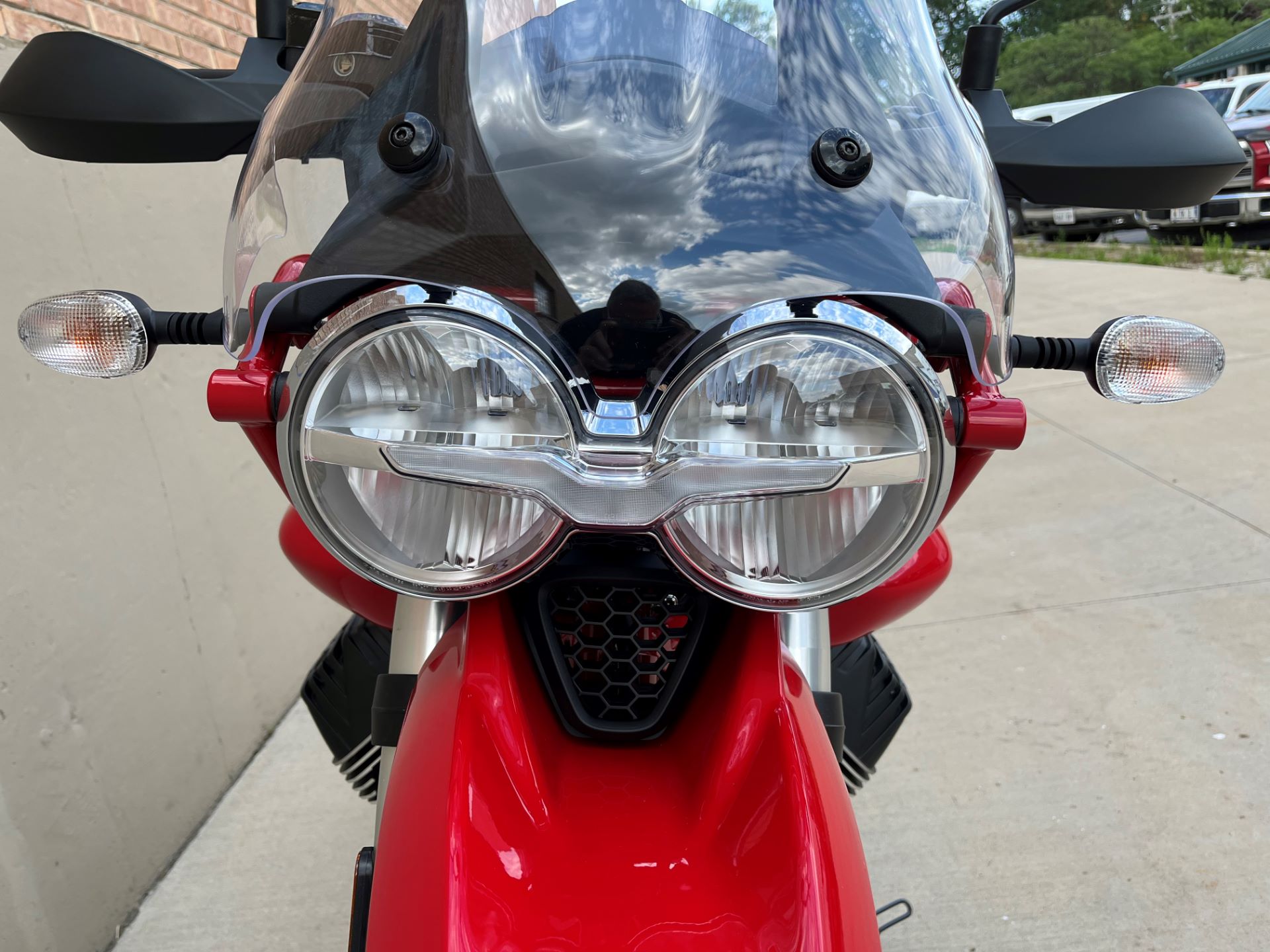 2022 Moto Guzzi V85 TT Adventure E5 in Roselle, Illinois - Photo 6
