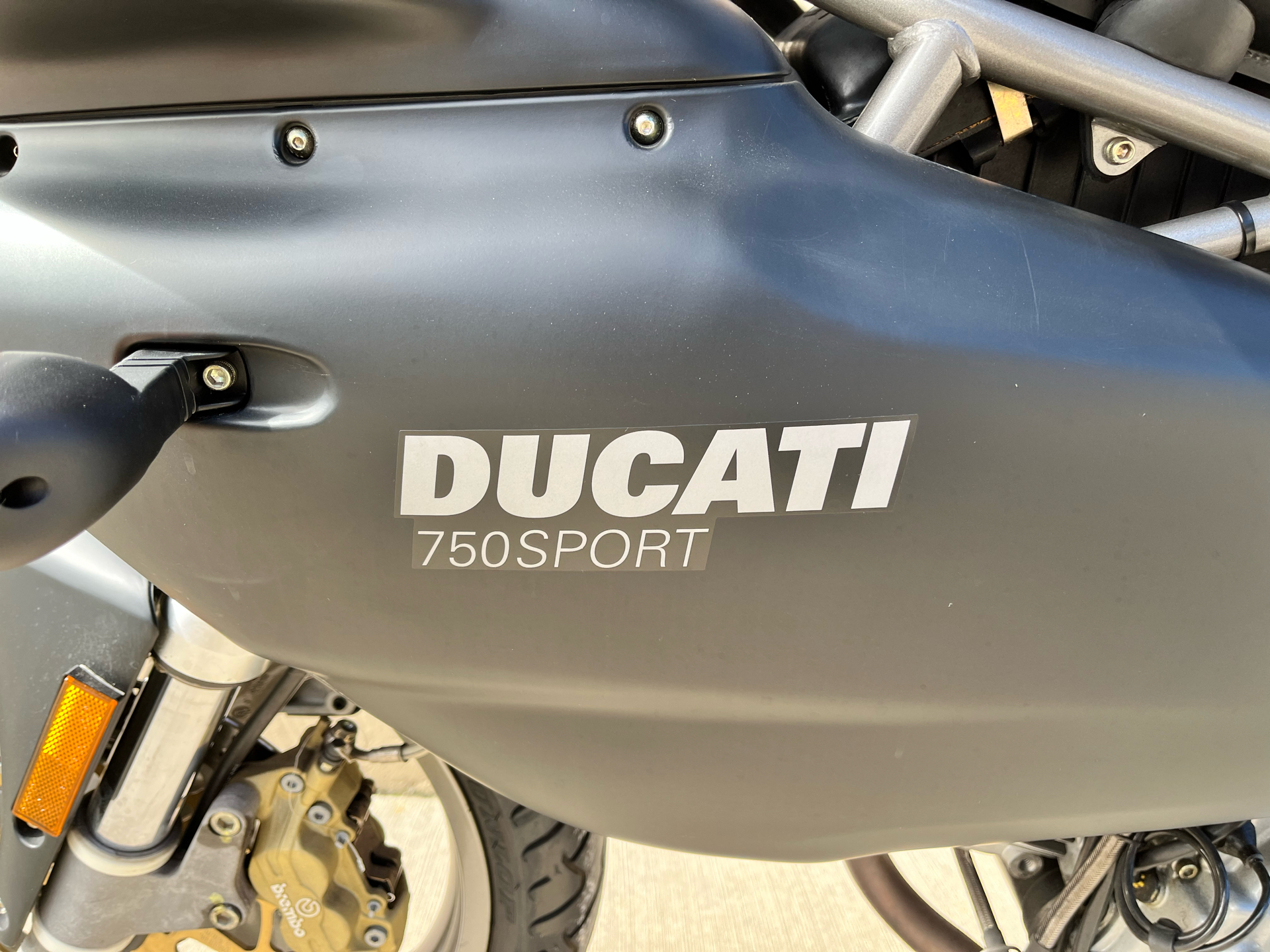 2001 Ducati 750 Sport in Roselle, Illinois - Photo 15