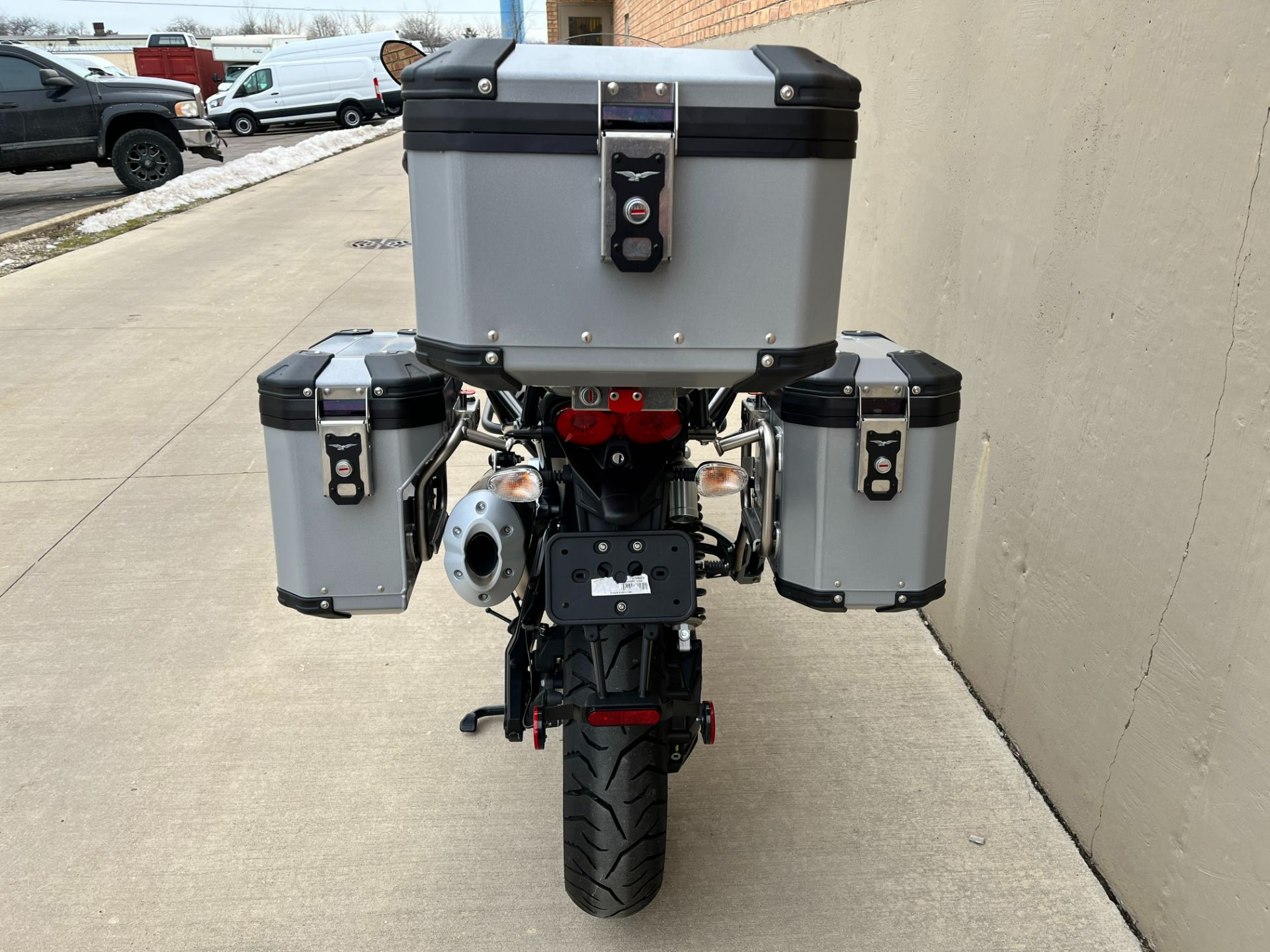 2022 Moto Guzzi V85 TT Guardia D’onore in Roselle, Illinois - Photo 20