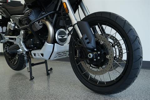 2022 Moto Guzzi V85 TT Guardia D’onore E5 in Roselle, Illinois - Photo 17