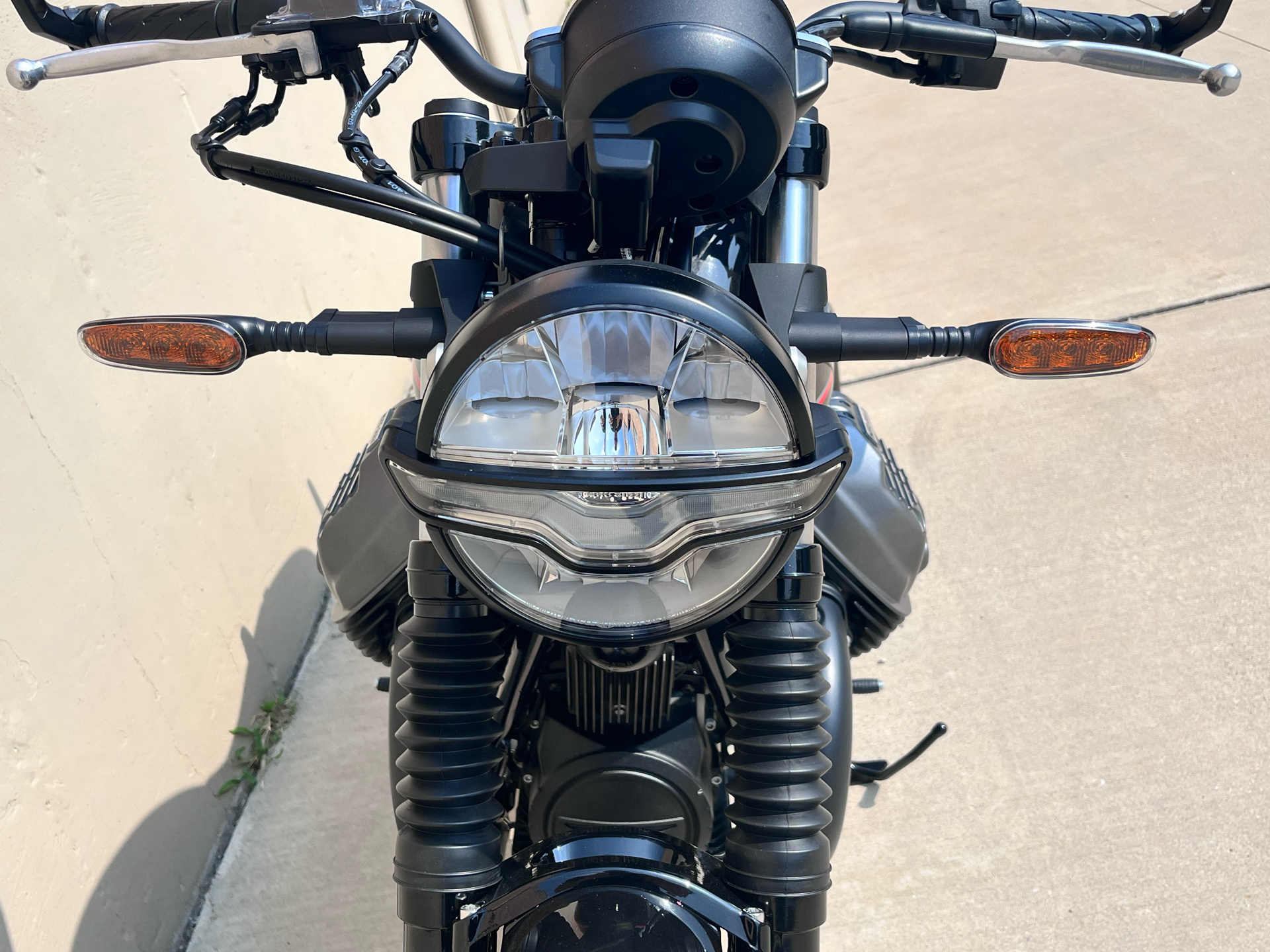 2023 Moto Guzzi V7 Stone Special Edition in Roselle, Illinois - Photo 12