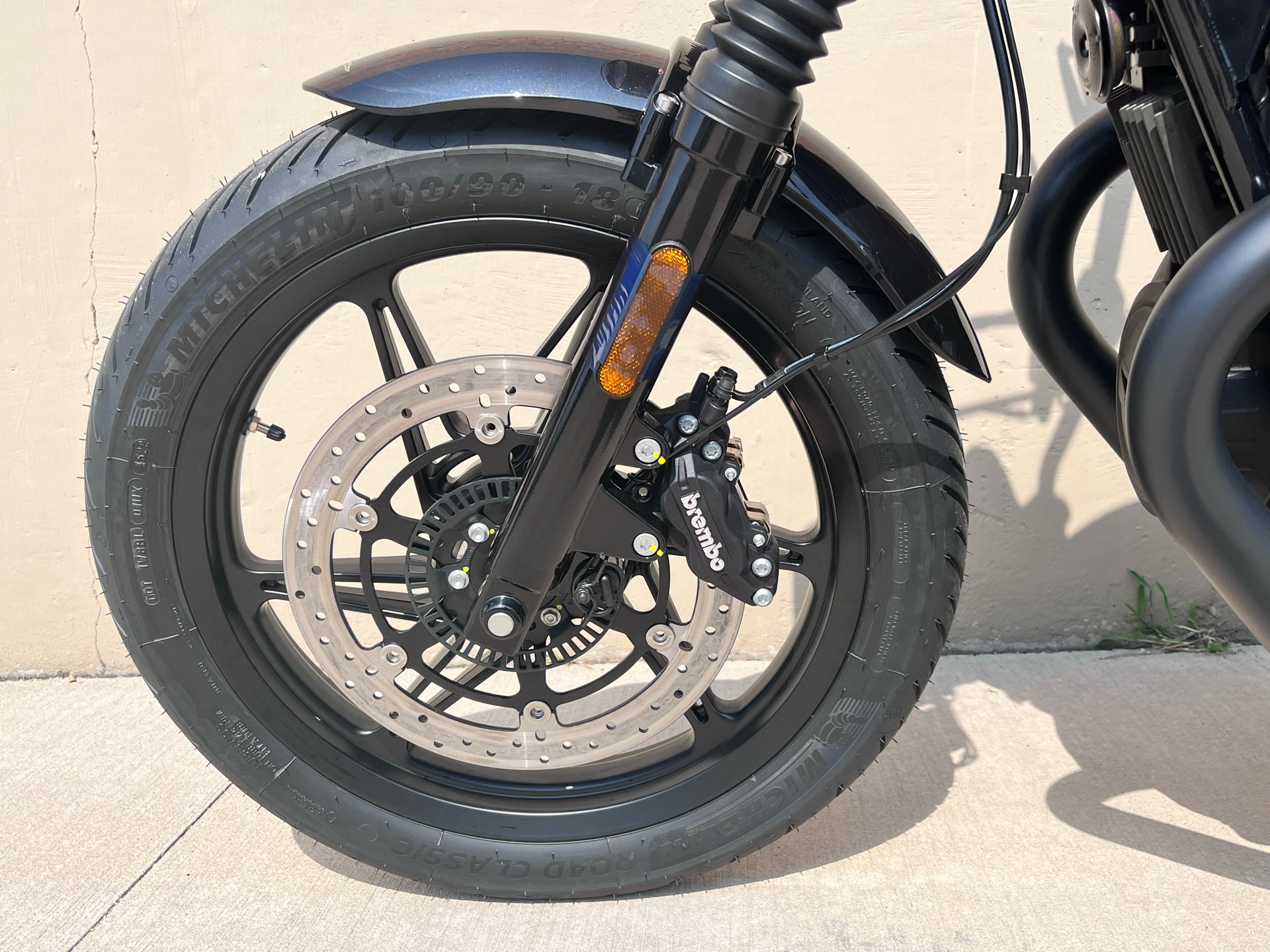 2023 Moto Guzzi V7 Stone Special Edition in Roselle, Illinois - Photo 18