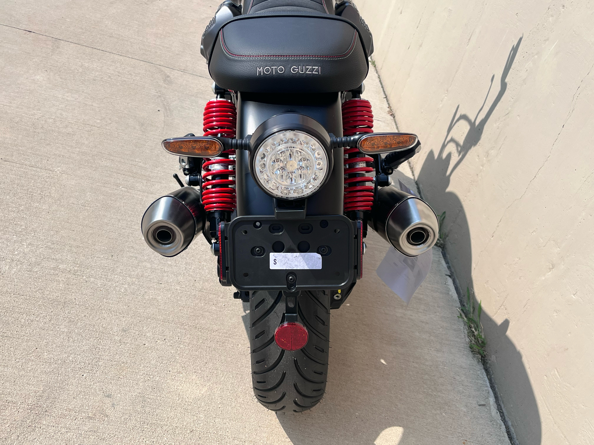 2023 Moto Guzzi V7 Stone Special Edition in Roselle, Illinois - Photo 22