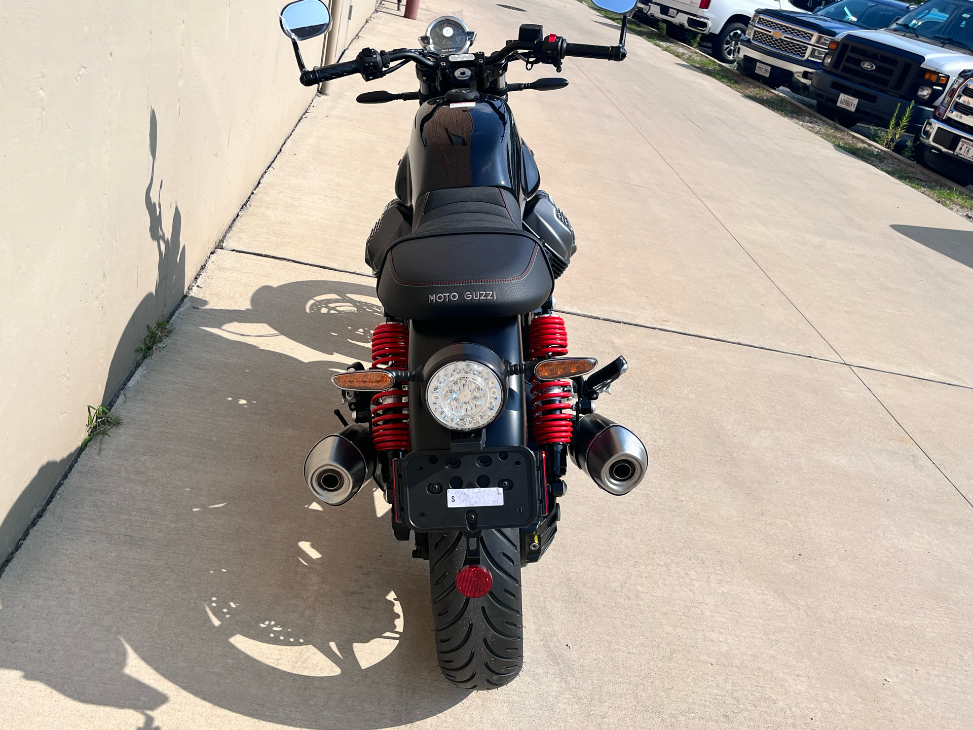 2023 Moto Guzzi V7 Stone Special Edition in Roselle, Illinois - Photo 23