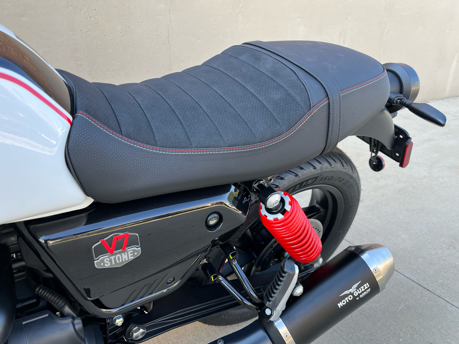 2024 Moto Guzzi V7 Stone Ten in Roselle, Illinois - Photo 20