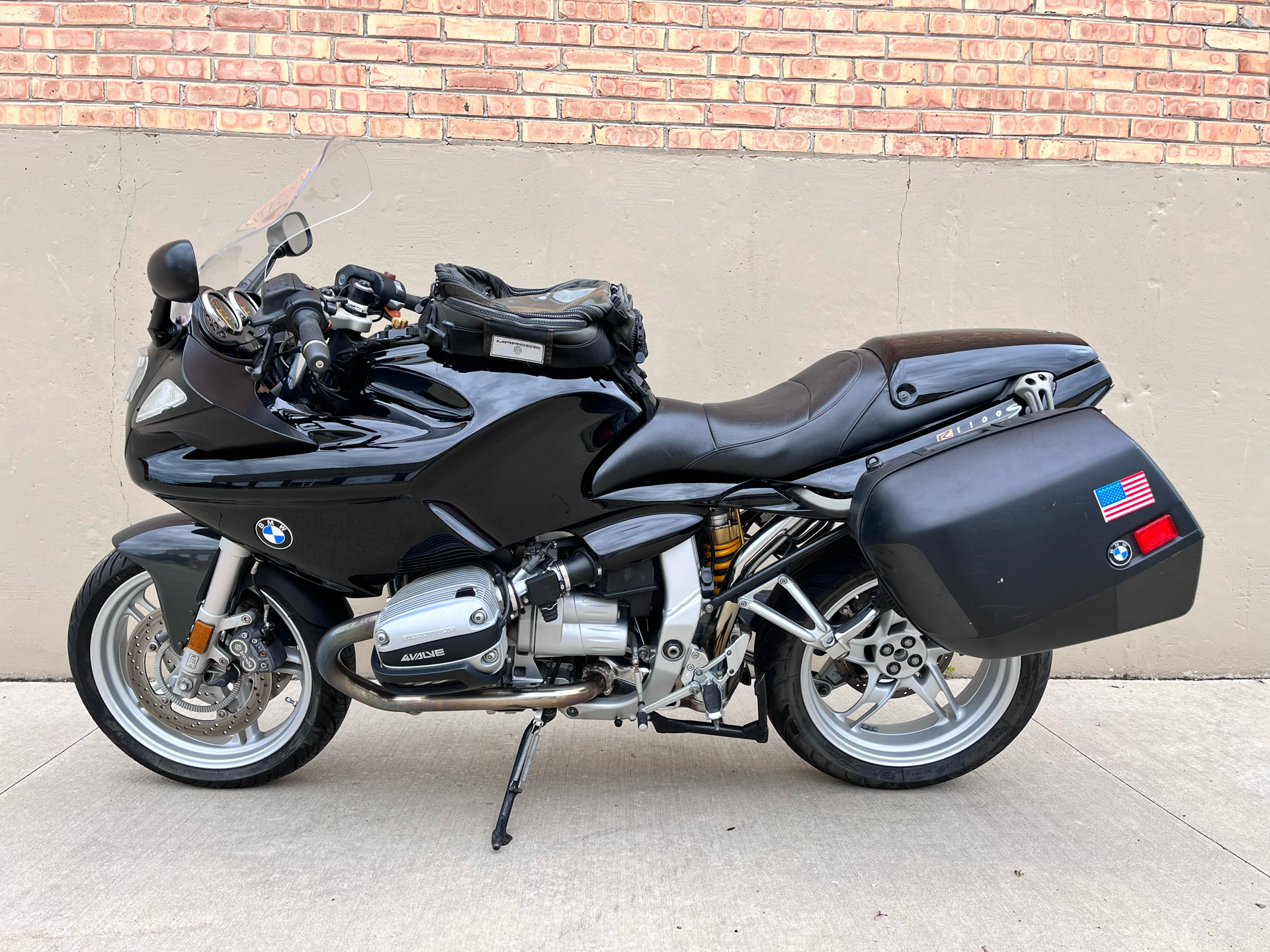 1999 BMW R 1100 S in Roselle, Illinois - Photo 12