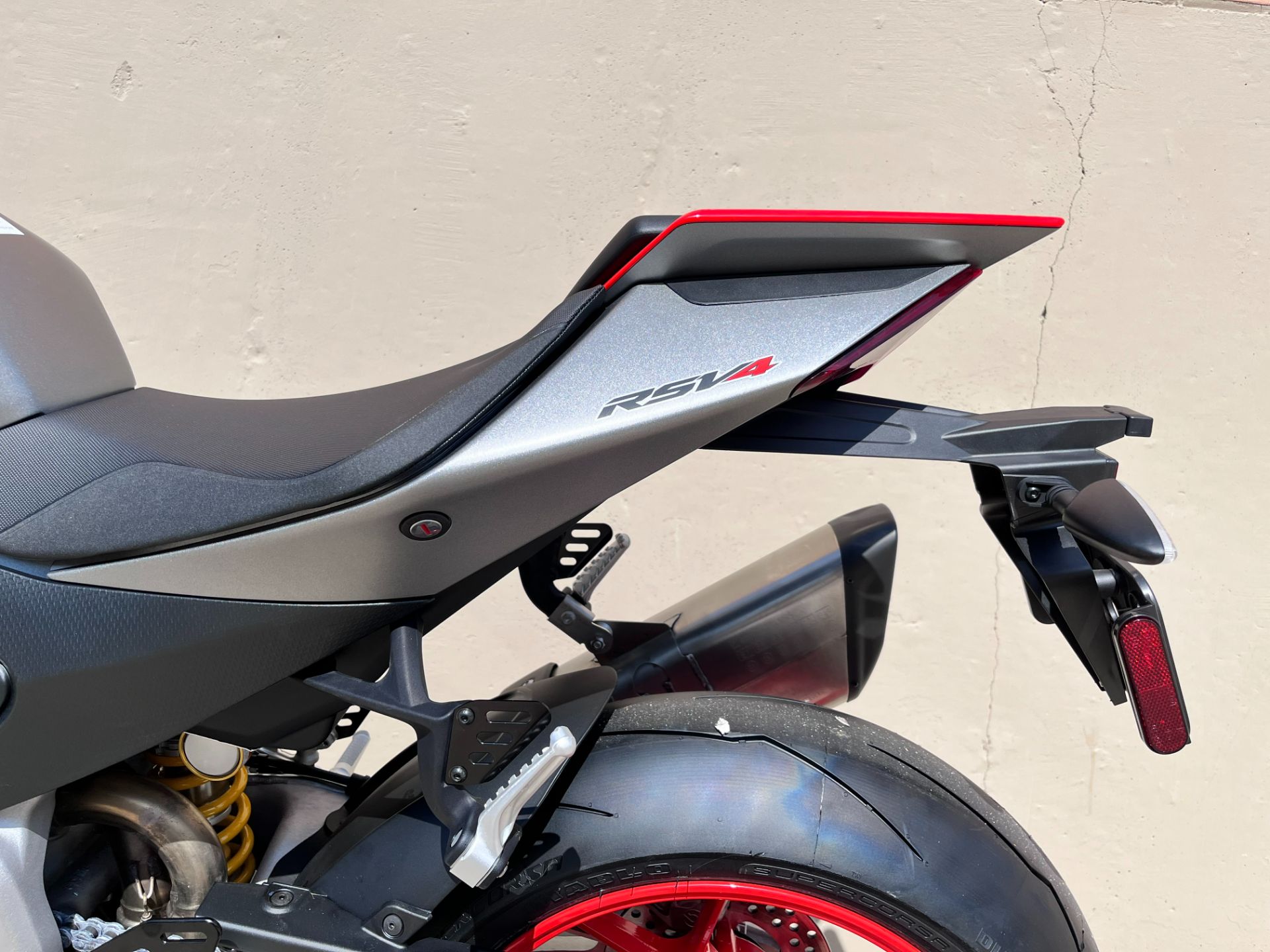 2024 Aprilia RSV4 1100 in Roselle, Illinois - Photo 11