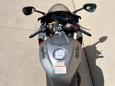 2024 Aprilia RSV4 1100 in Roselle, Illinois - Photo 15